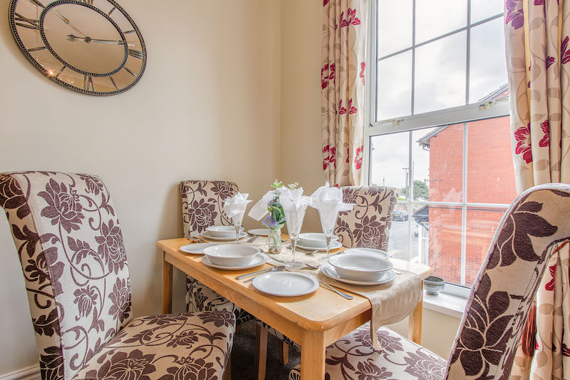 Holiday Flats in Fleetwood - Dining
